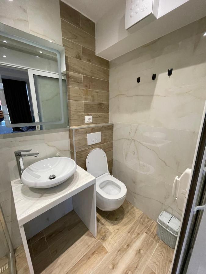 Boutique Central Studio Apartments Tirana Kültér fotó