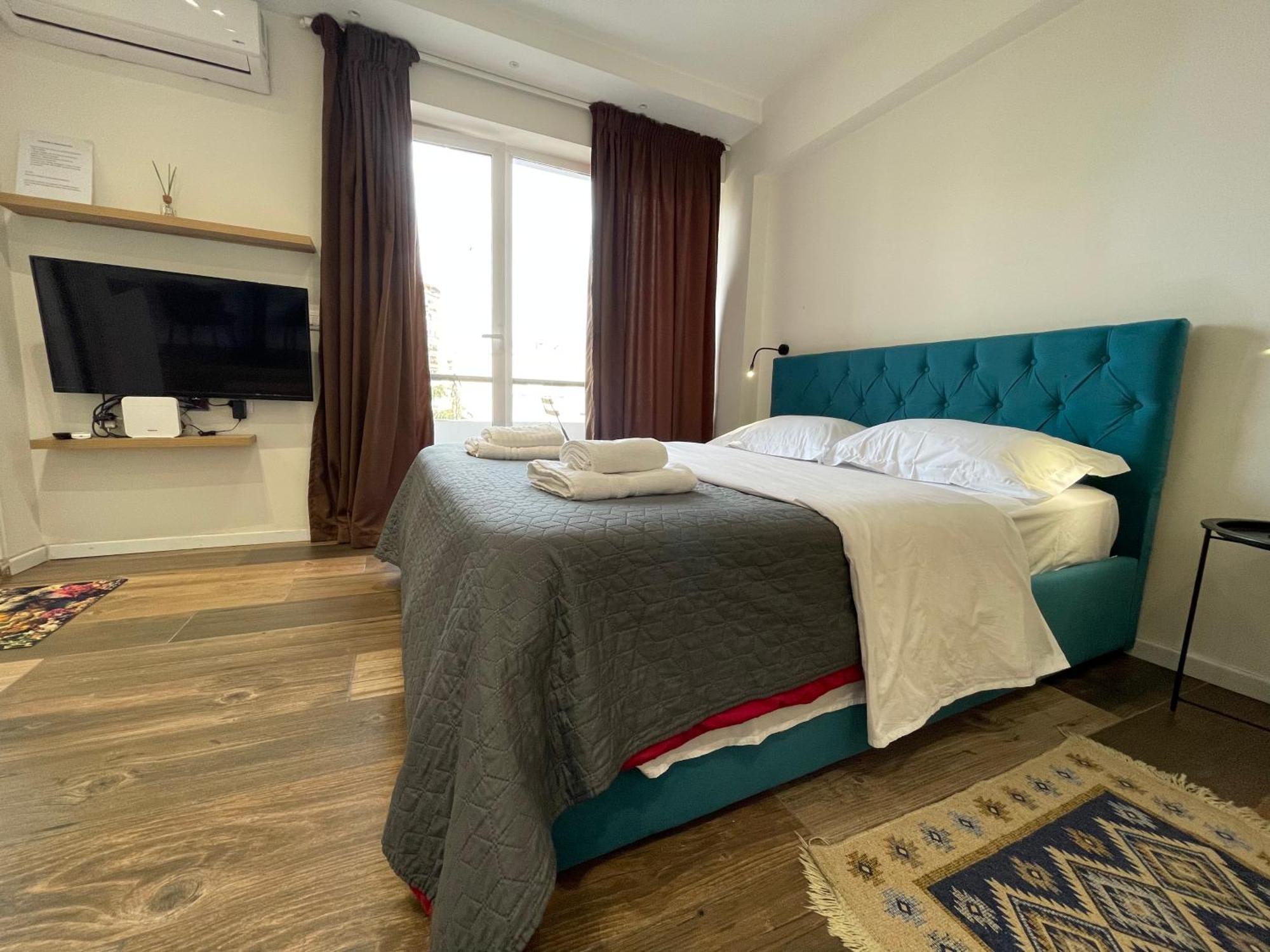 Boutique Central Studio Apartments Tirana Kültér fotó